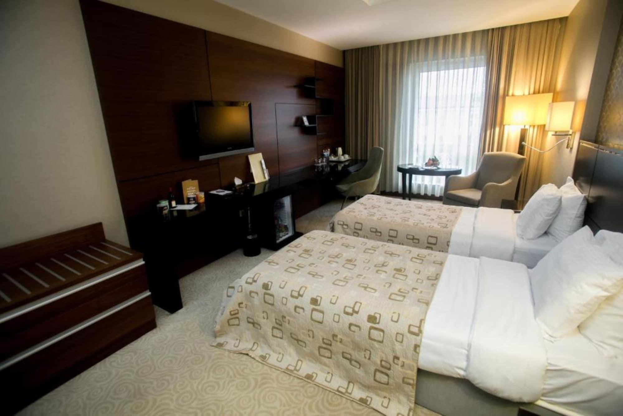 Point Hotel Baku Exterior photo