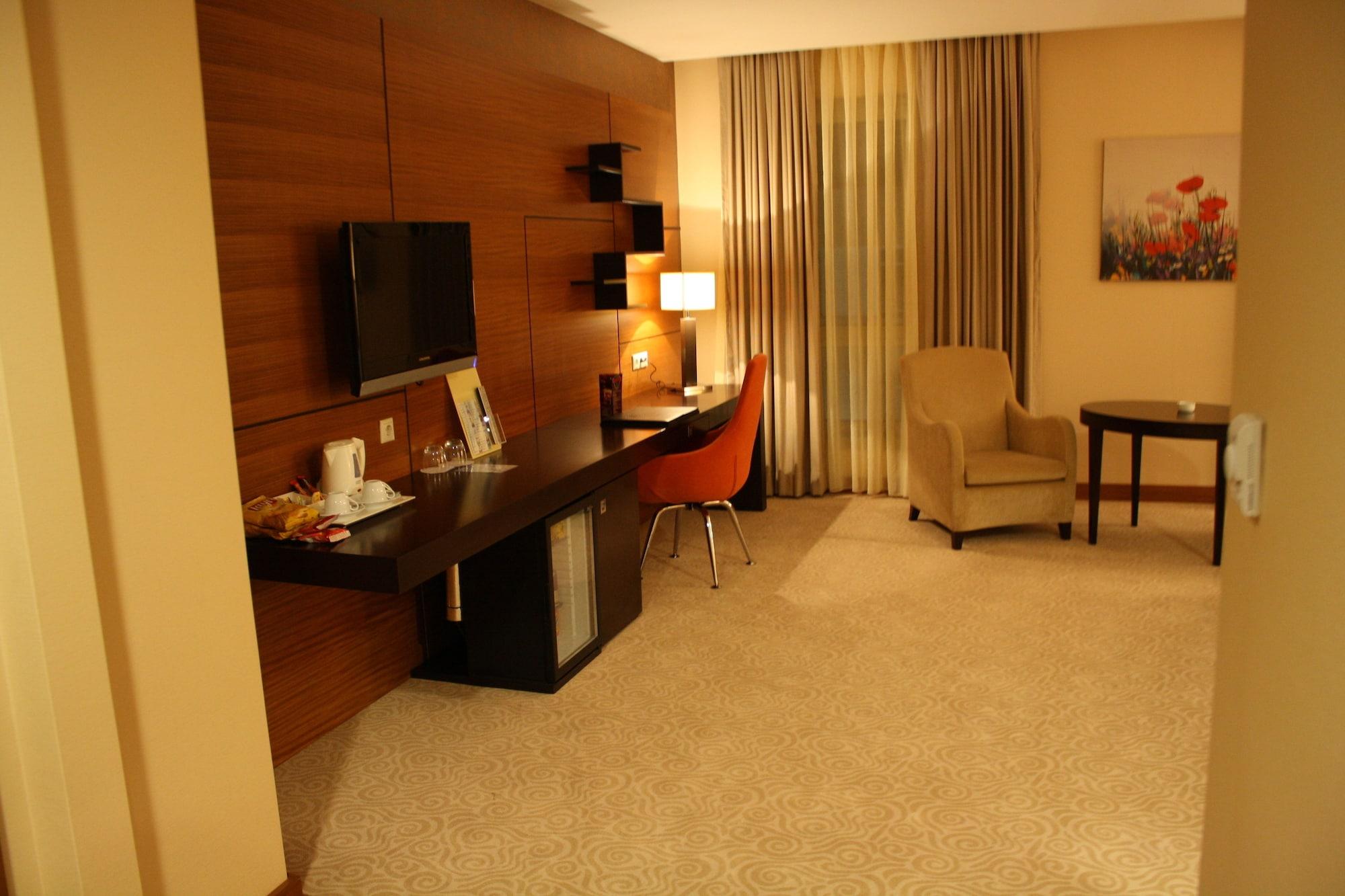 Point Hotel Baku Exterior photo