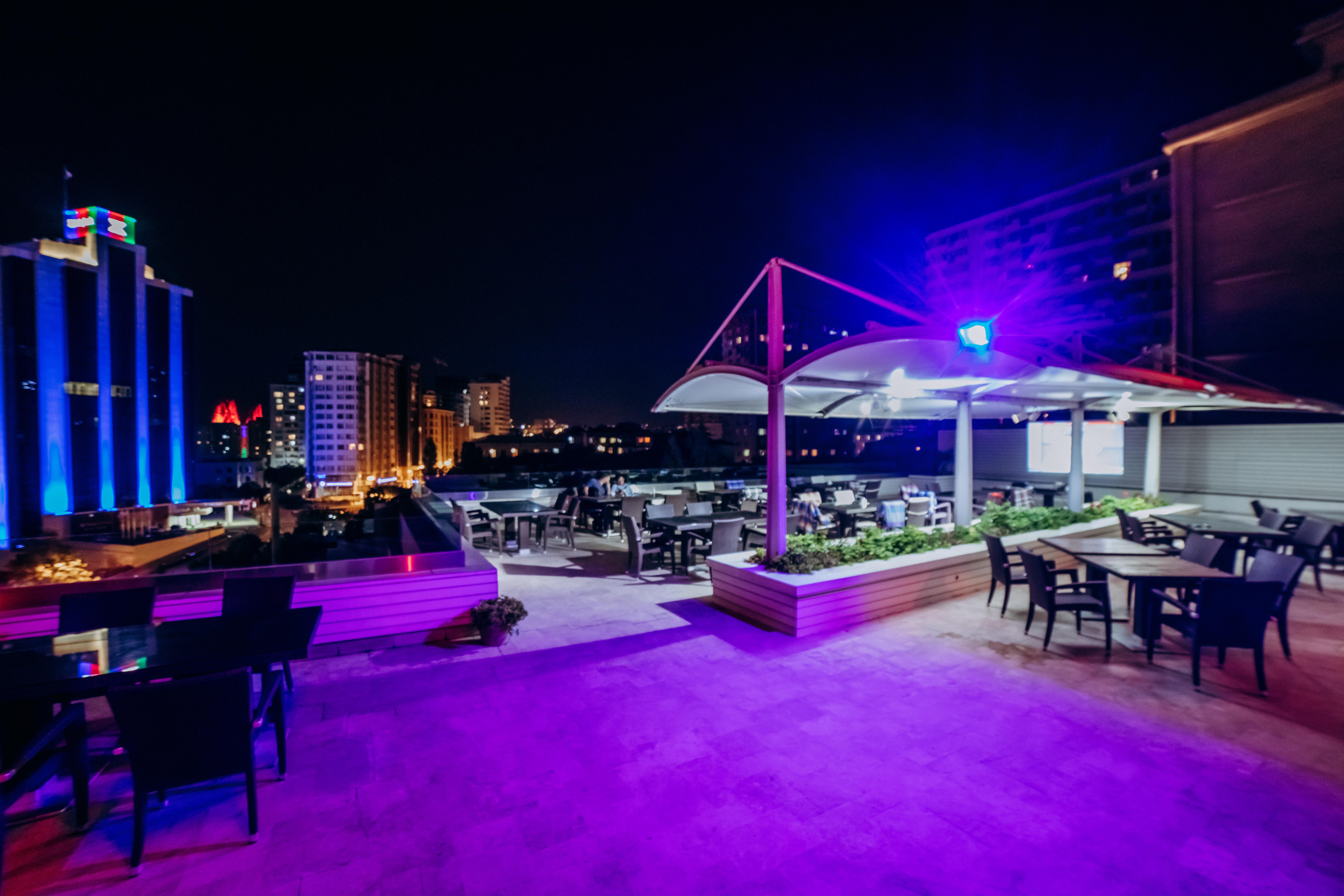 Point Hotel Baku Exterior photo