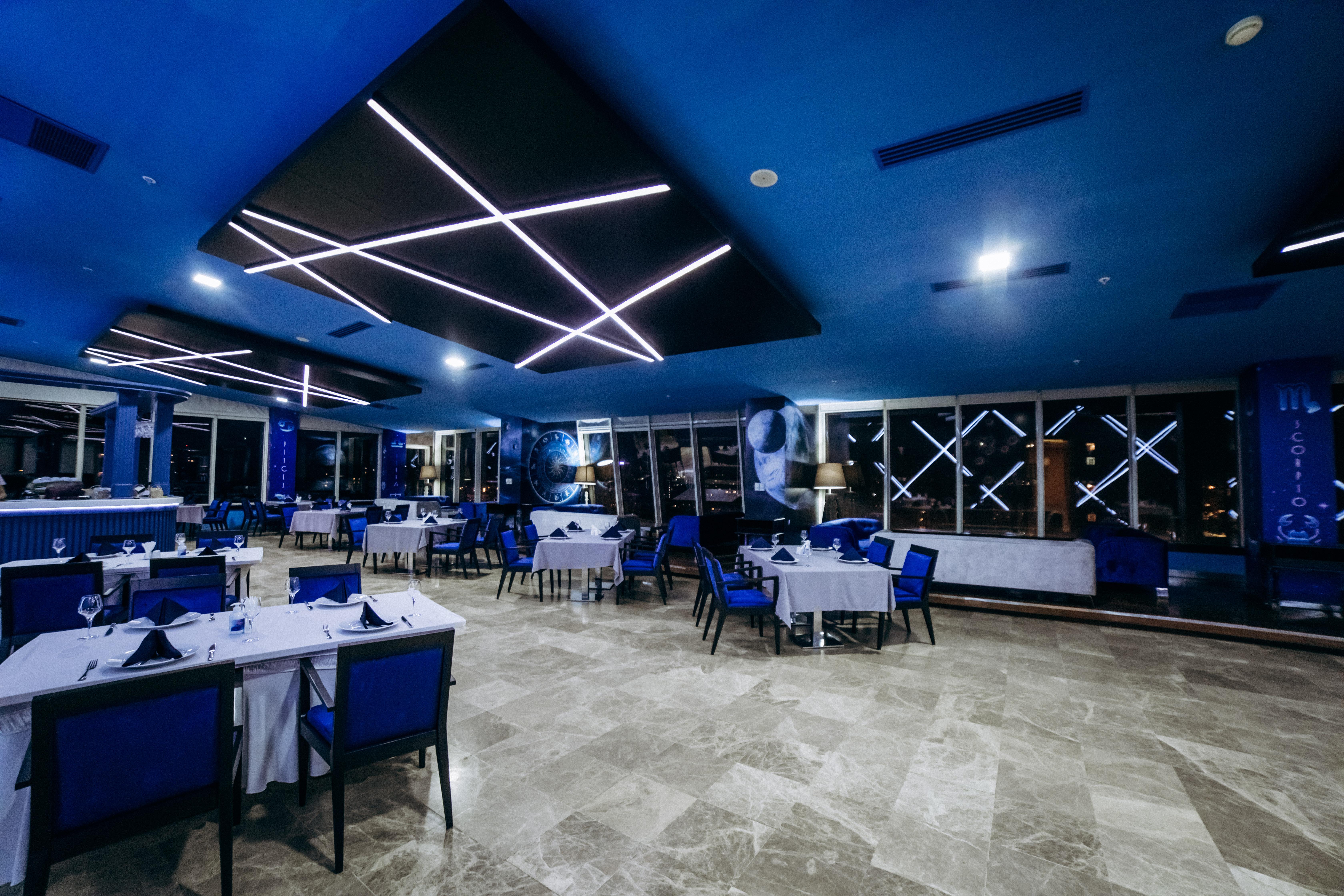 Point Hotel Baku Exterior photo