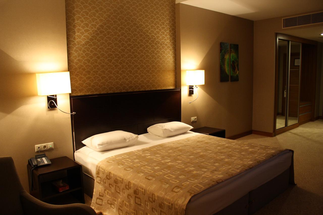 Point Hotel Baku Exterior photo