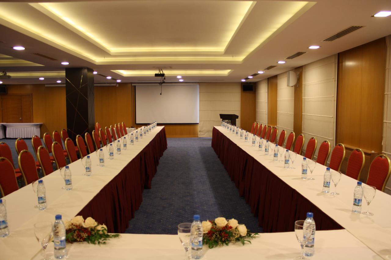 Point Hotel Baku Exterior photo