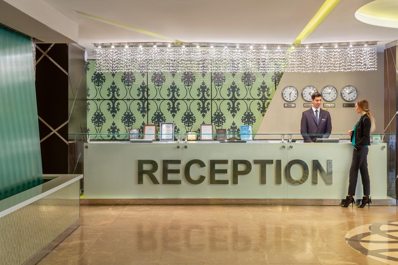 Point Hotel Baku Exterior photo